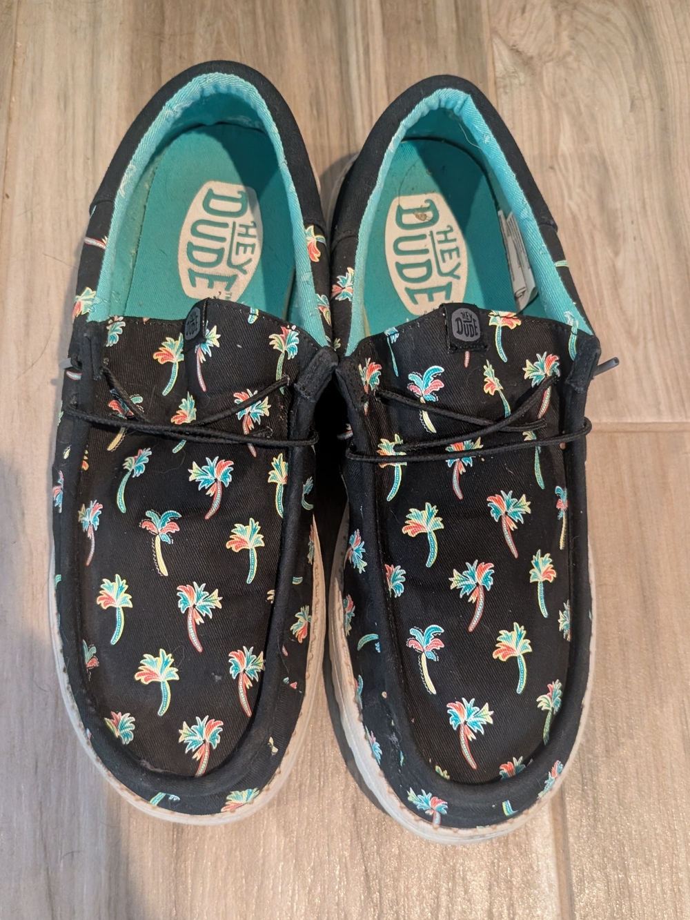 Hey Dude Mens Wally Funk Party Palm Shoes Black/Multi
